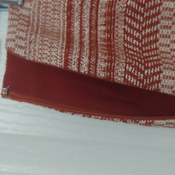 Banana Republic Terra Cotta Textured Fabric Fully Lined Skirt. Size 4 - Picture 5 of 9